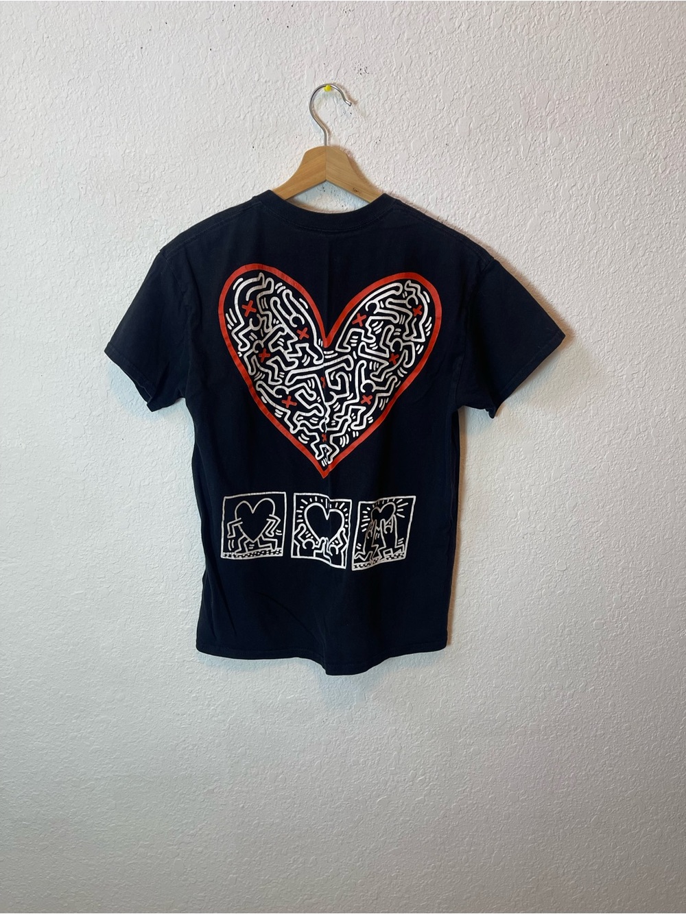 Keith Haring Big Heart T-Shirt size M - Picture 3 of 6